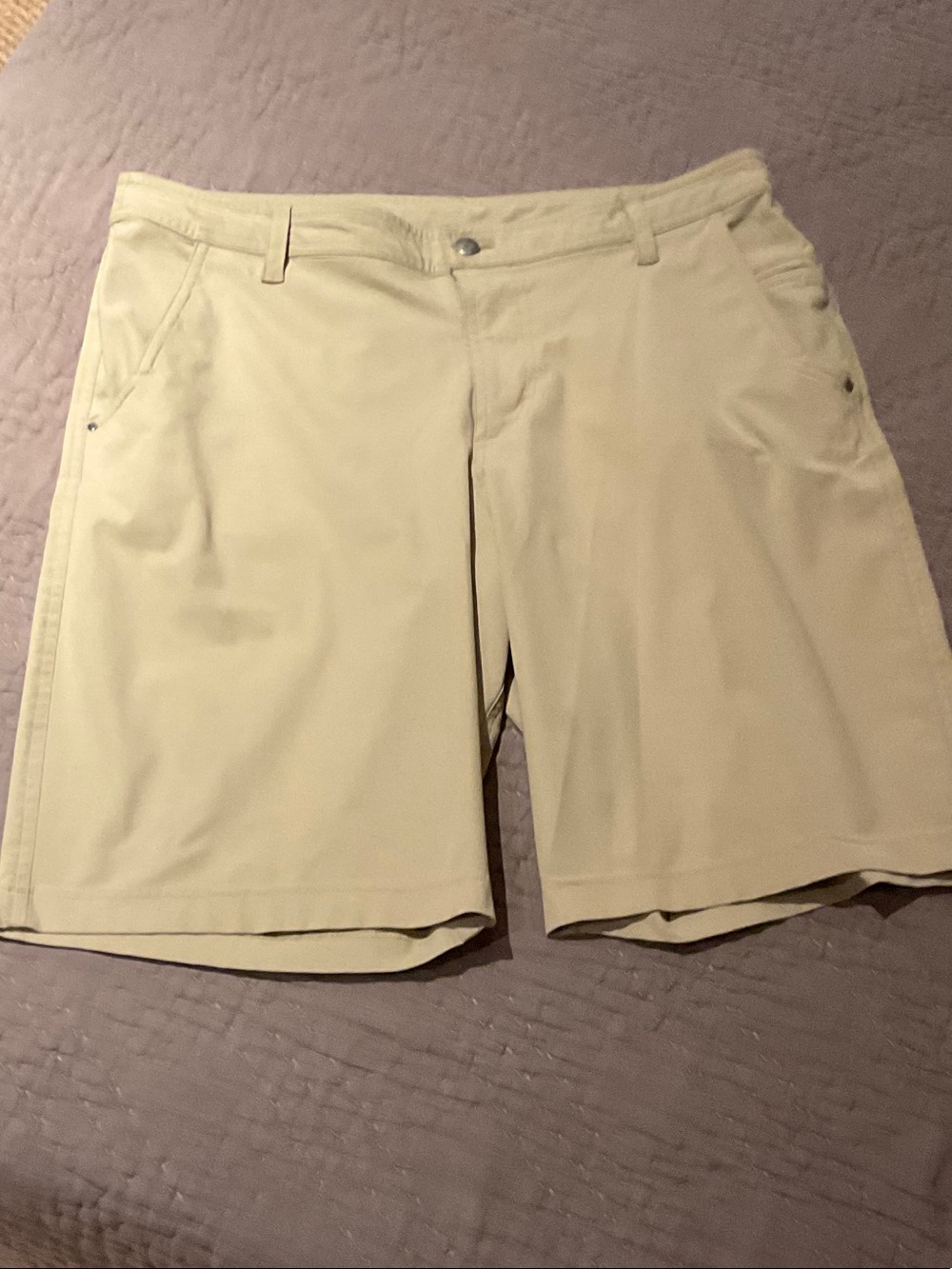 lululemon athletica Light Khaki Stretch Bermuda Shorts